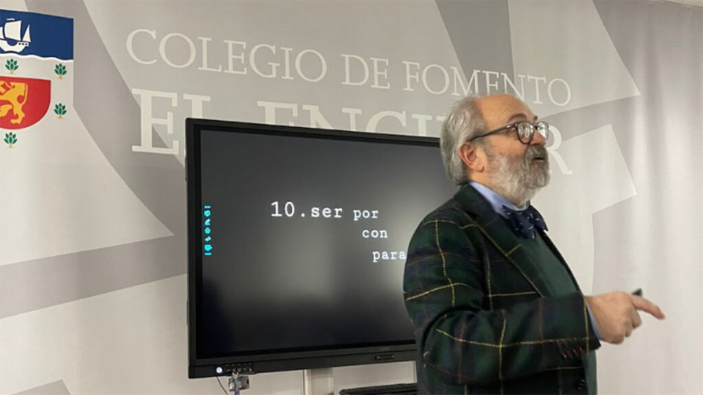 Ricardo Piñero comparte ‘10 claves para la felicidad’ en el Colegio El Encinar